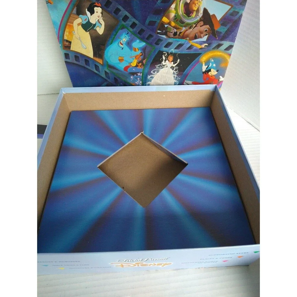 Disney Trivial Pursuit Animated Picture Edition 2002 Complete Board Game Vintage
